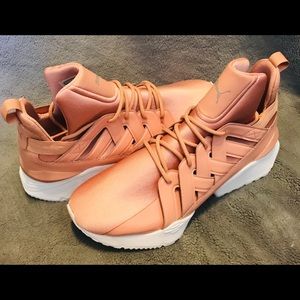 Muse Echo Satin Women's Sneakers